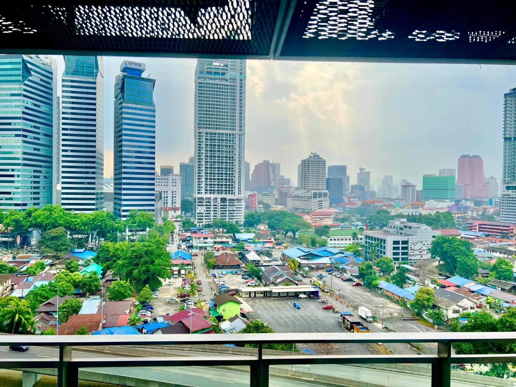 Summer Suites Near Klcc Kuala Lumpur Luaran gambar