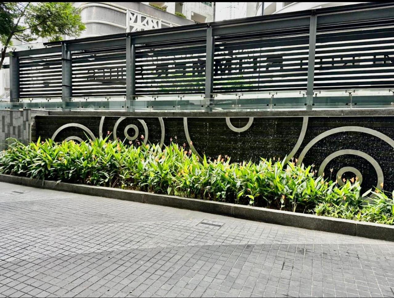 Summer Suites Near Klcc Kuala Lumpur Luaran gambar